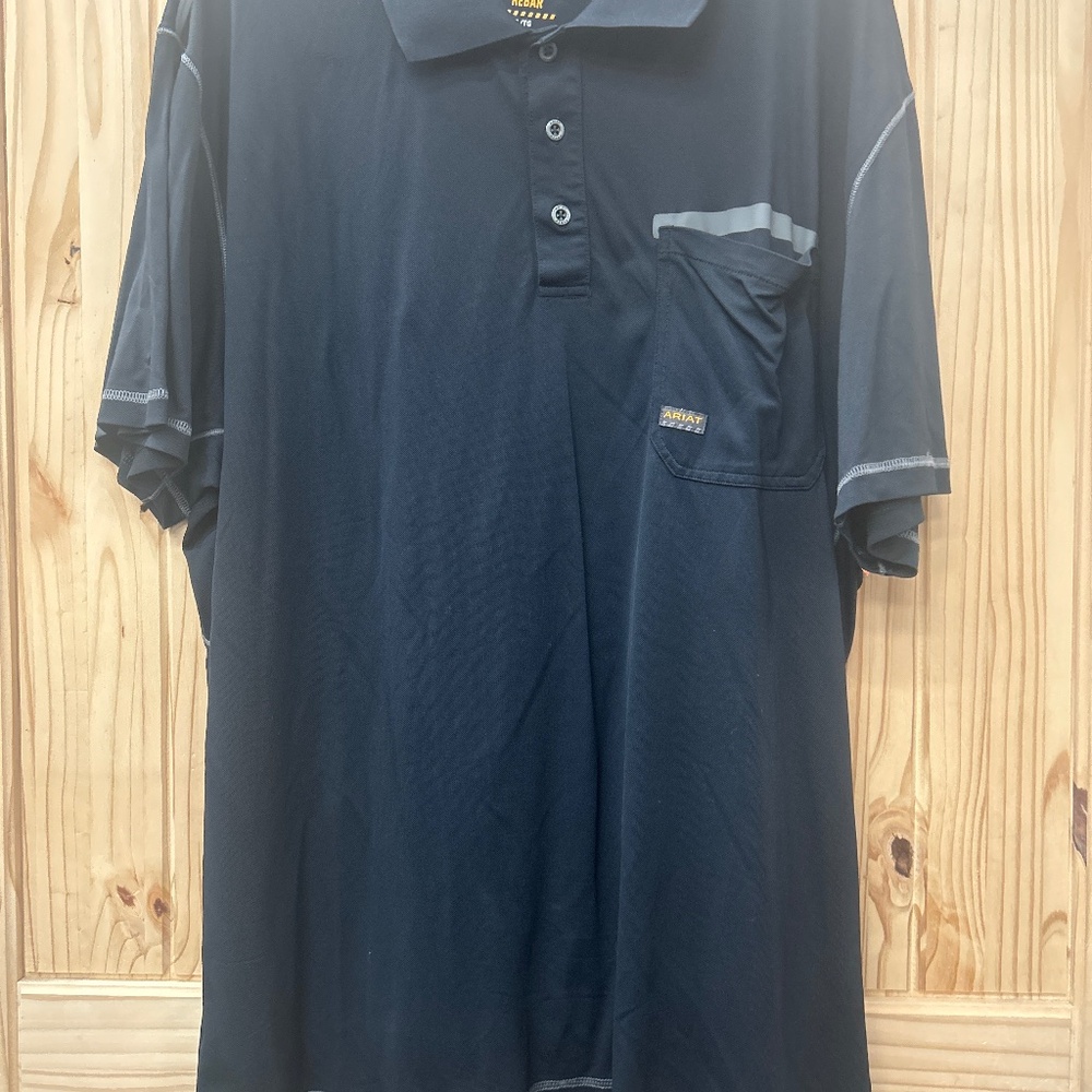 Men’s Ariat shirt